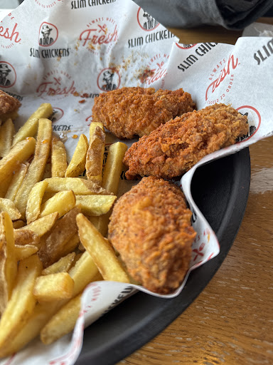 Photo of Slim Chickens - Unit 11, Milton Keynes MK9 3XS